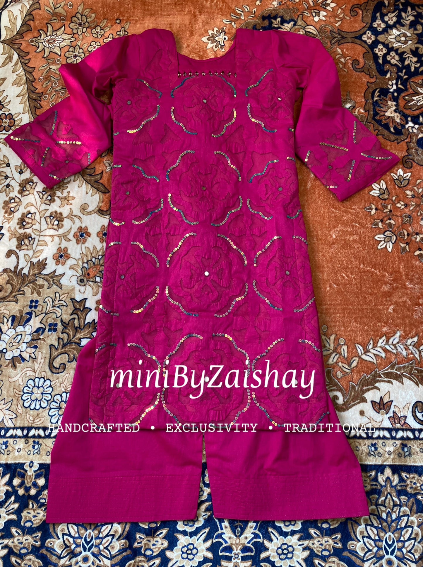 Chand wala Safaid - Handmade Applique work - Hot pink