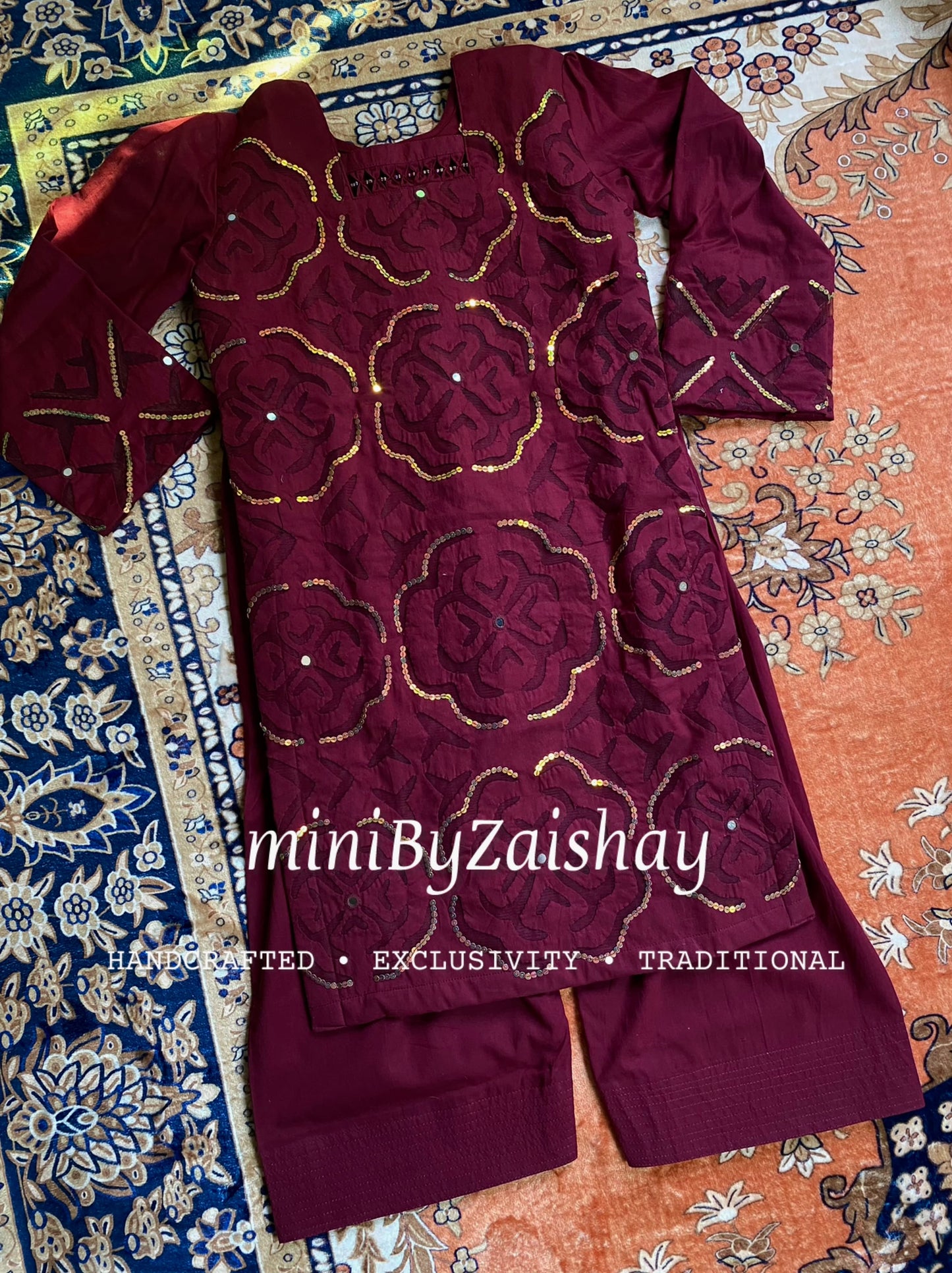 Chand wala Safaid - Handmade Applique work - Maroon