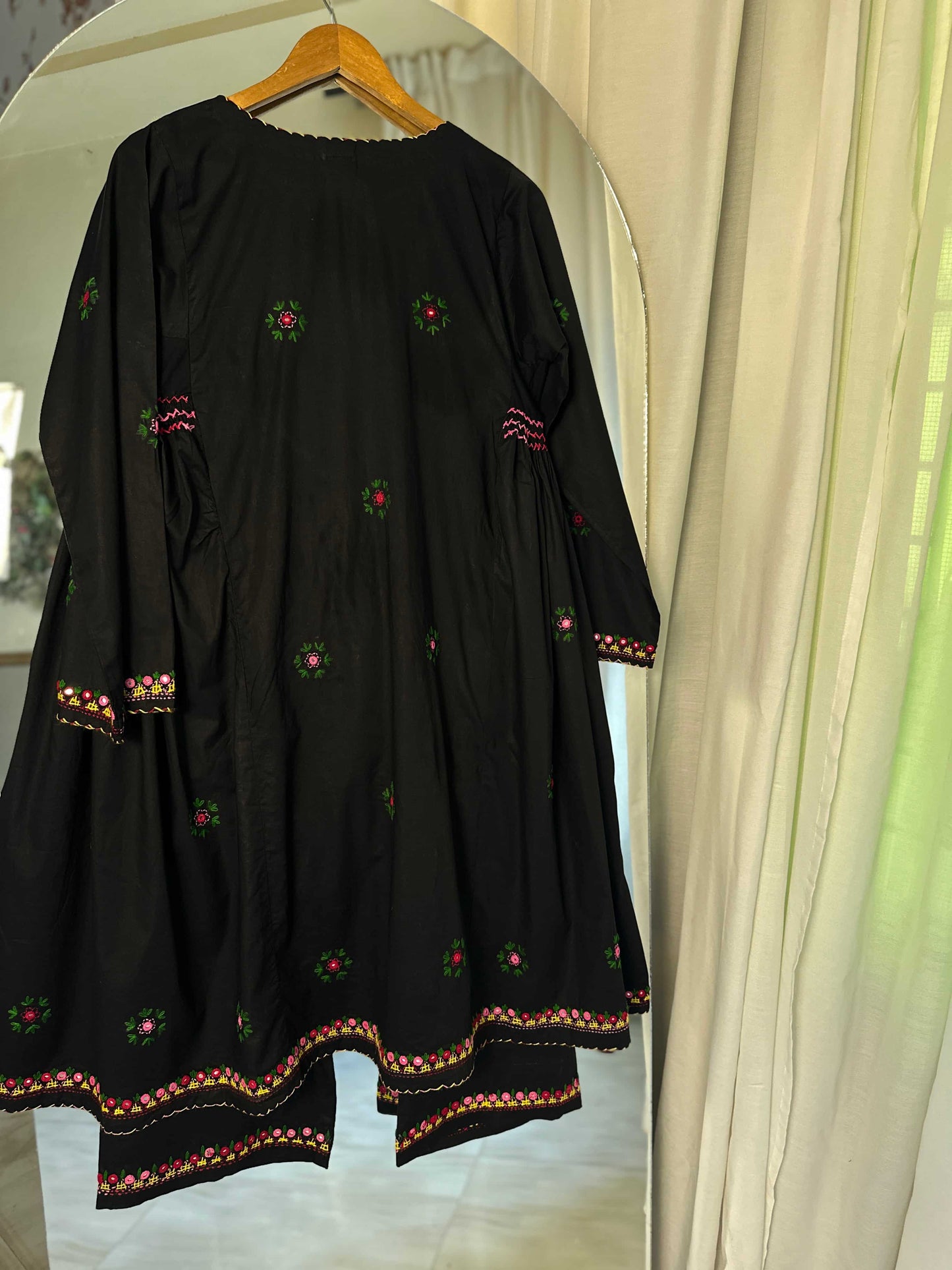 Balochi doch - Fully Handmade & Mirrorwork - Black