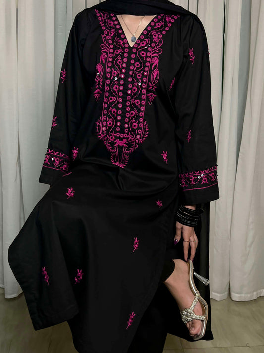 Saya - Fully Handmade & Mirrorwork