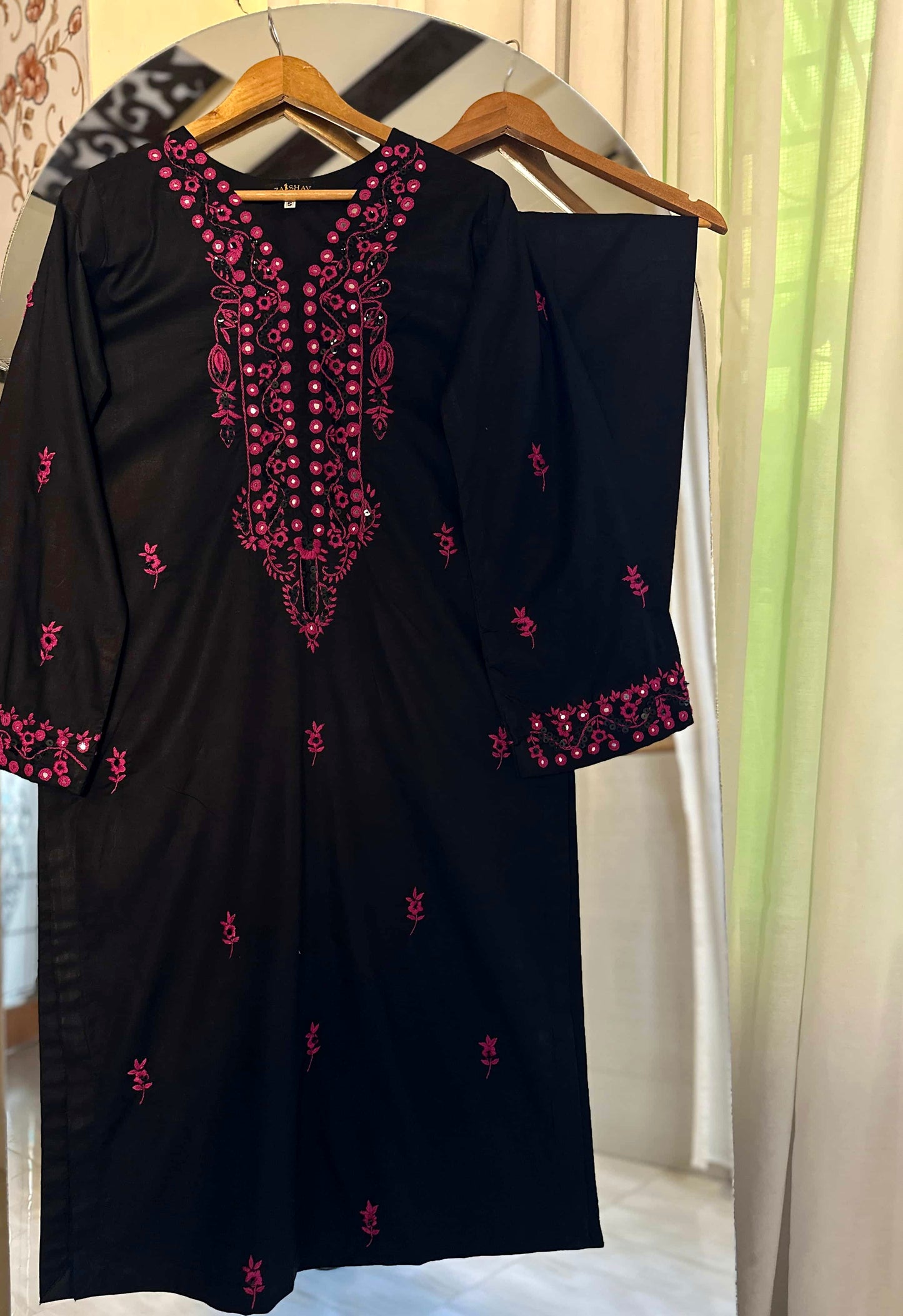 Saya - Fully Handmade & Mirrorwork